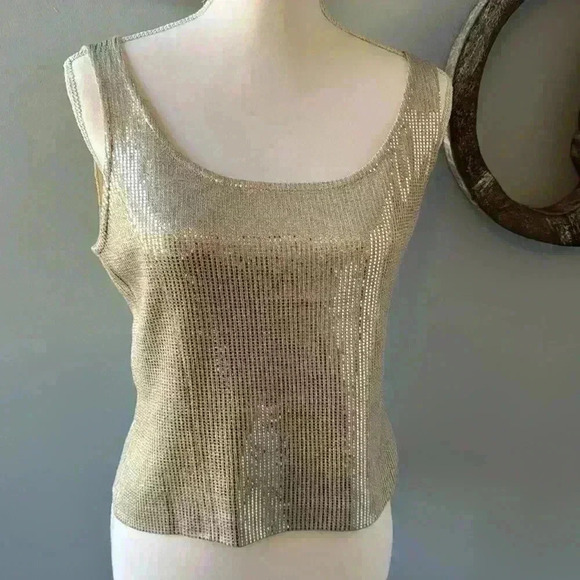 St. John gold  sequence tank top size 6 - Picture 2 of 6